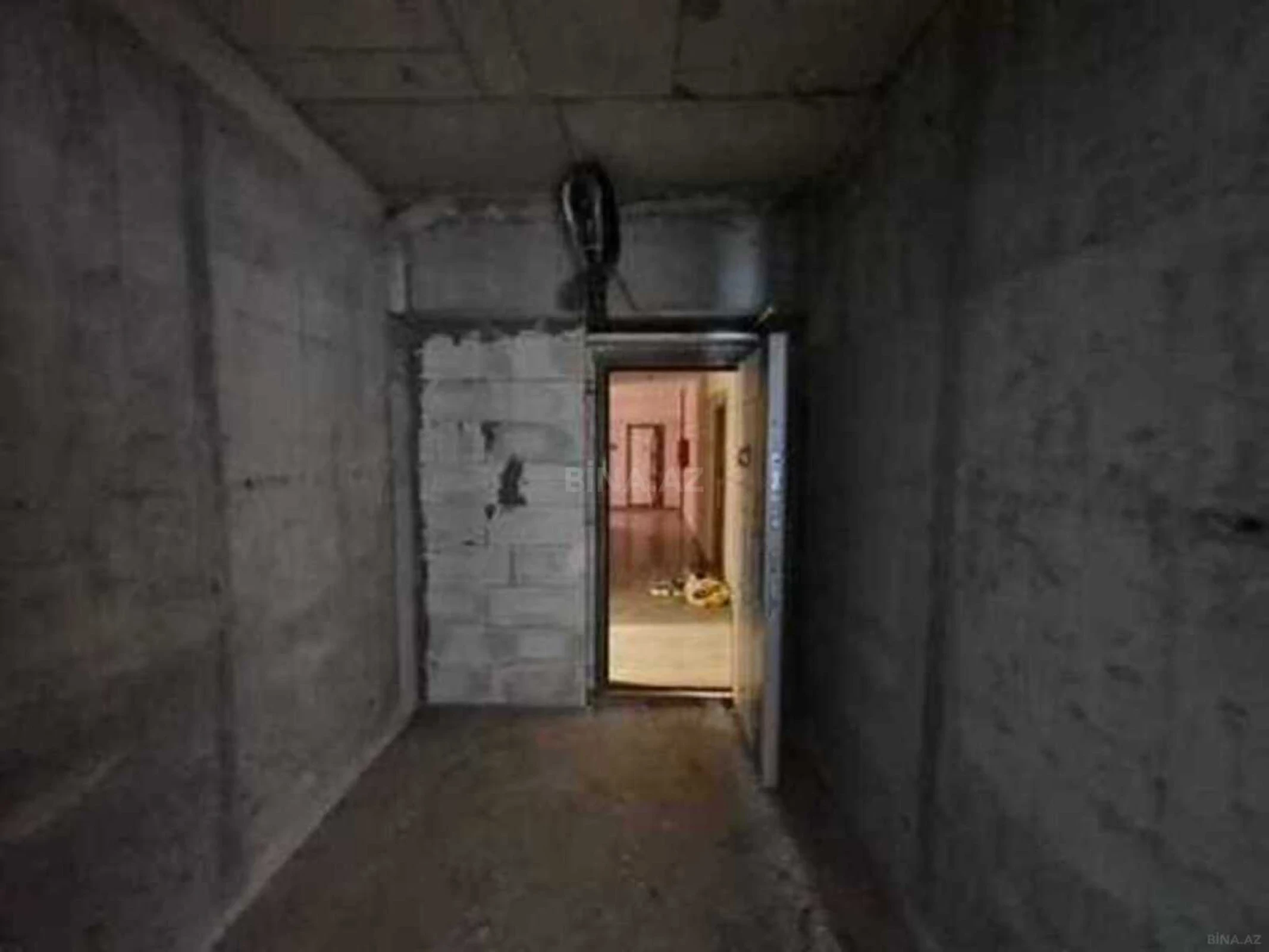 Satılır 3 otaqlı mənzil 150 m²
