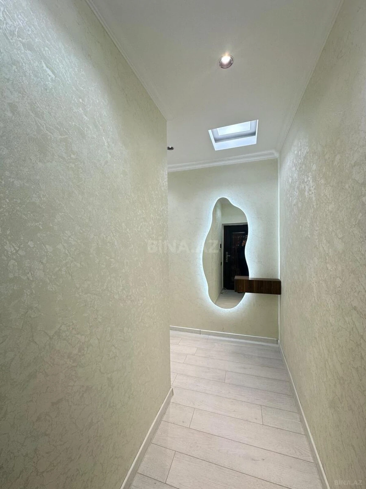 Satılır 2 otaqlı mənzil 55 m²