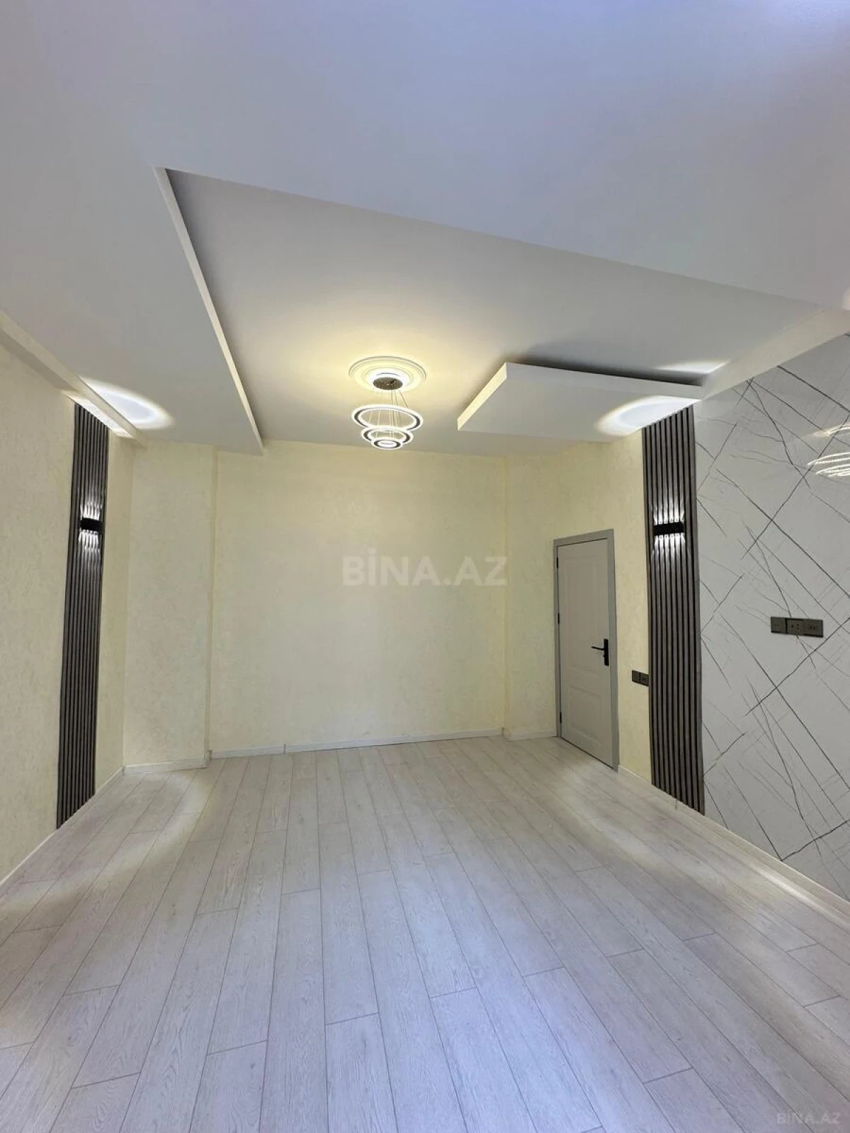 Satılır 2 otaqlı mənzil 55 m²