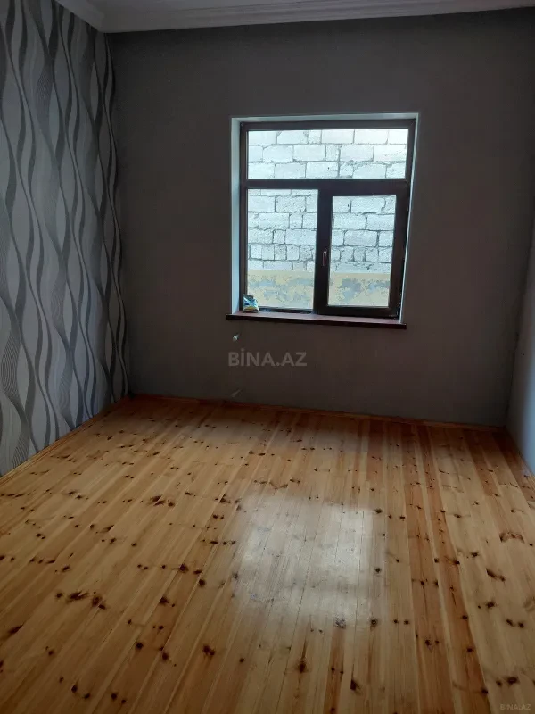 Satılır 4 otaqlı həyət evi 100 m²
