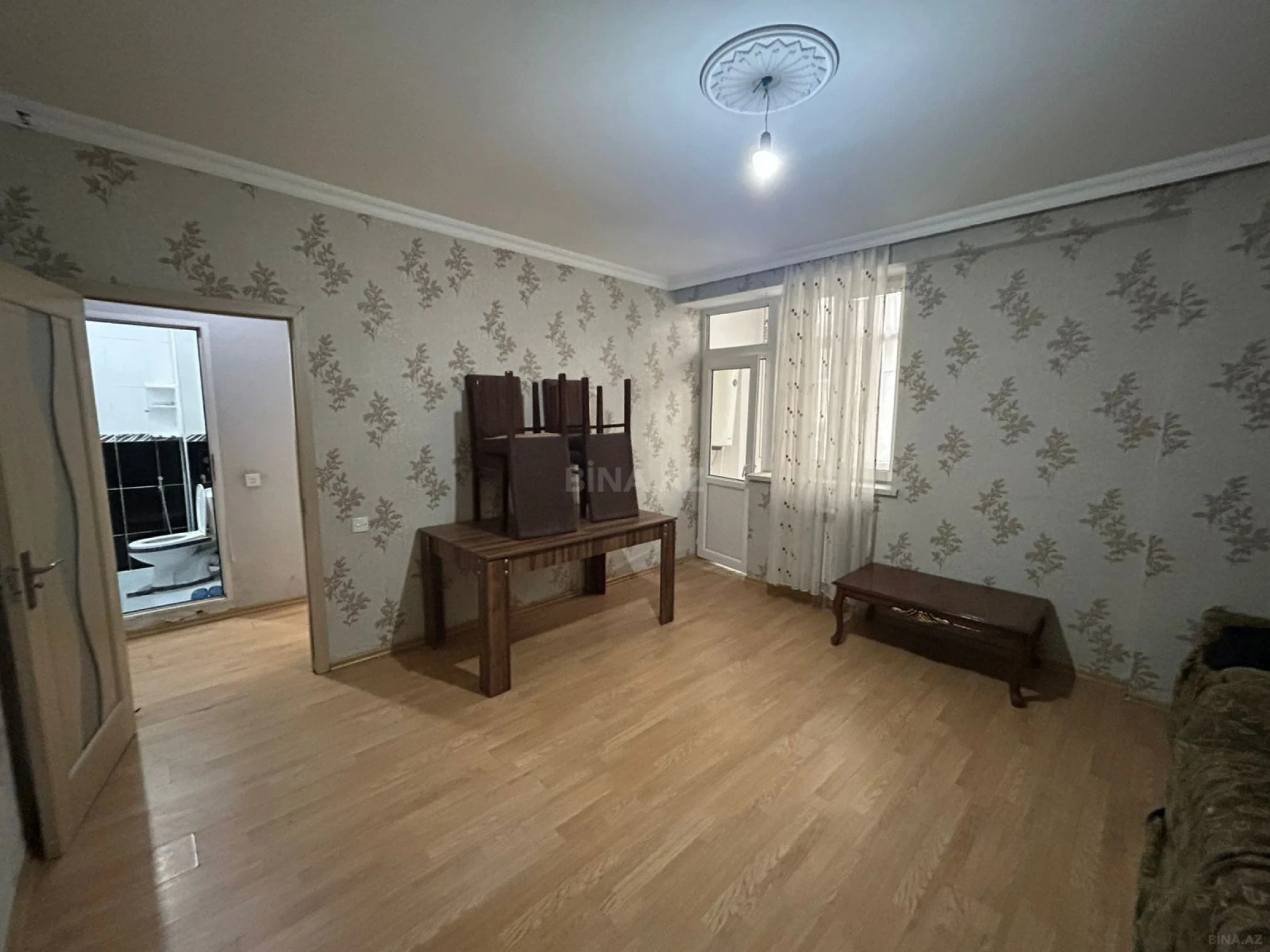 Kirayə verilir 2 otaqlı mənzil 50 m²