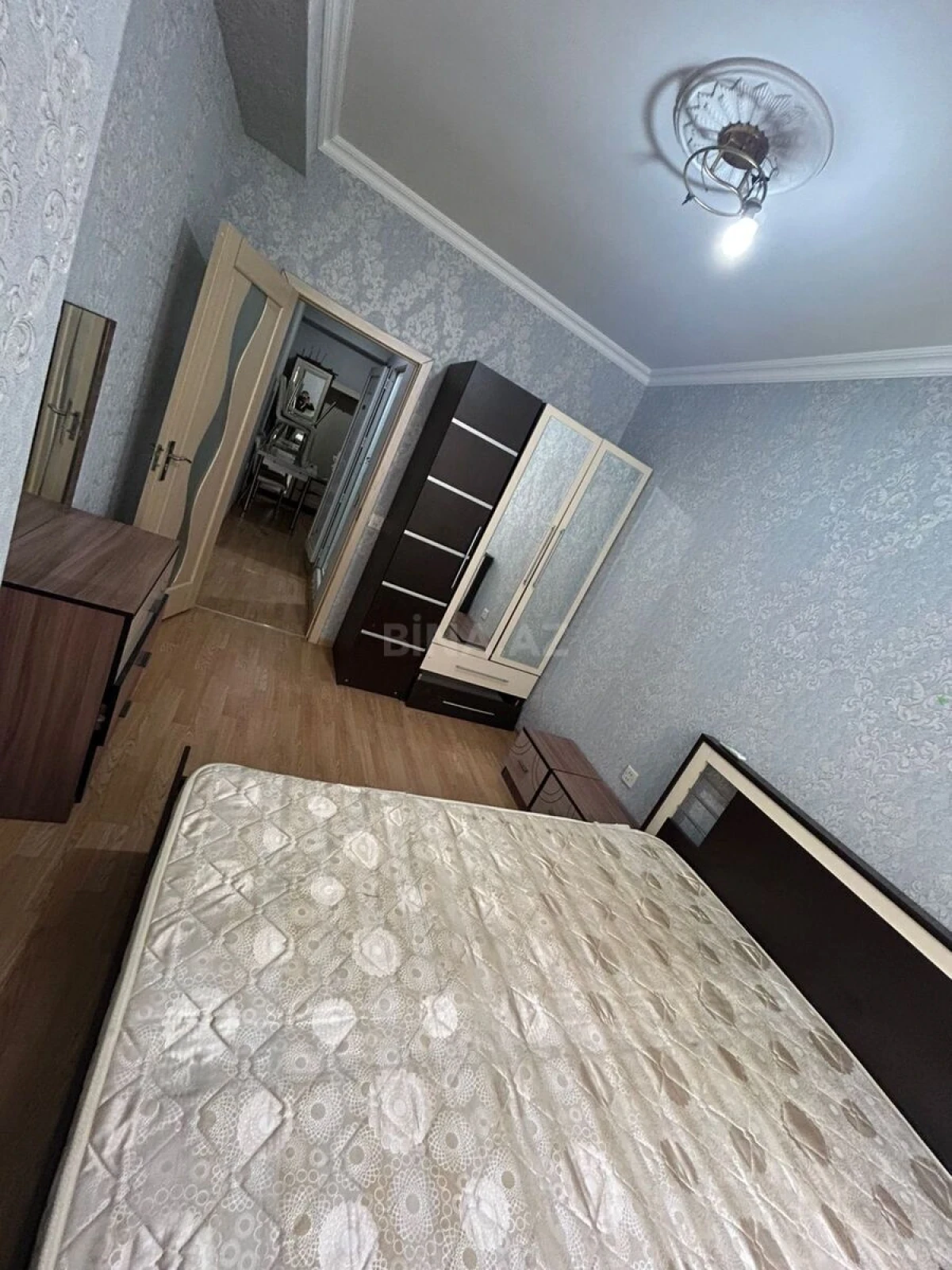 Kirayə verilir 2 otaqlı mənzil 50 m²