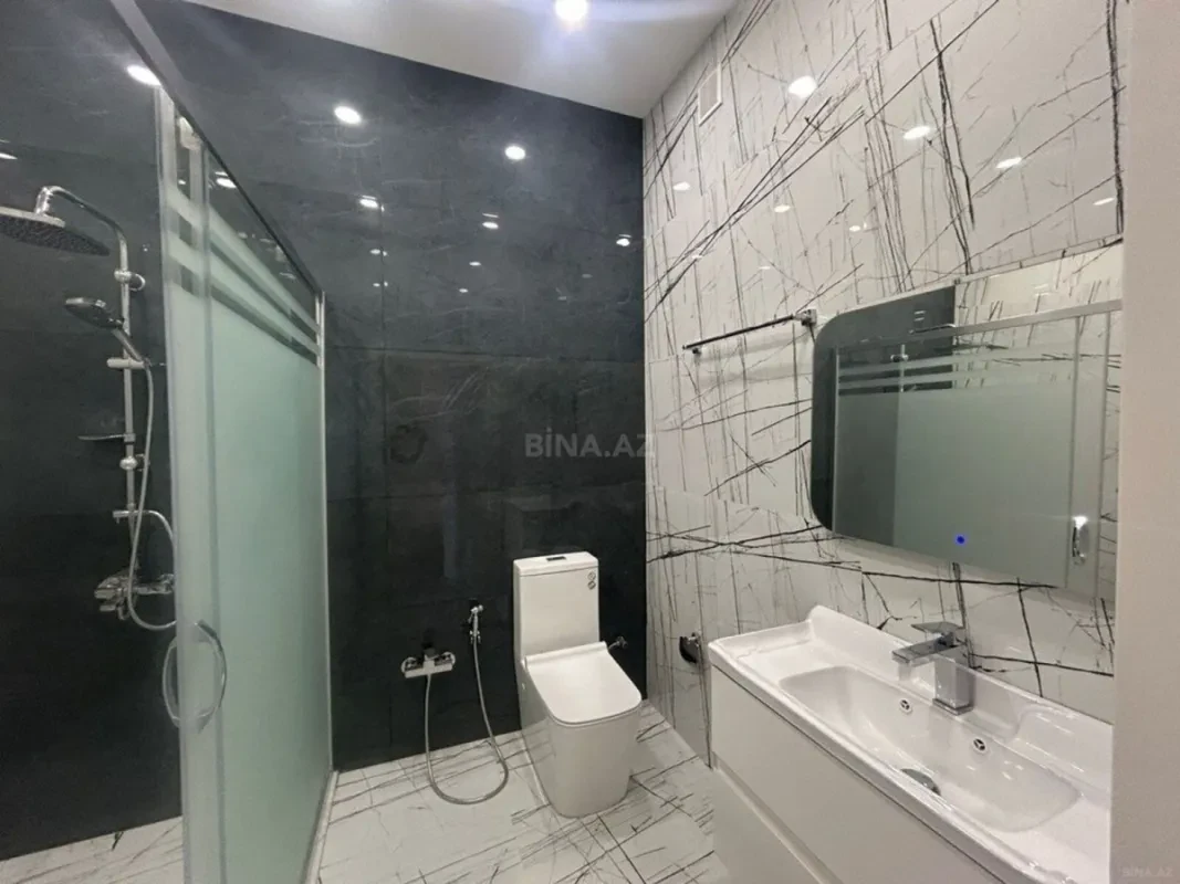 Satılır 3 otaqlı mənzil 133 m²