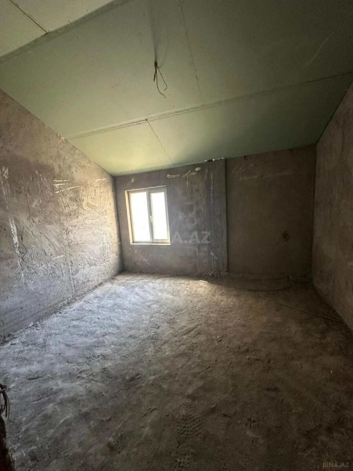 Satılır 7 otaqlı mənzil 408 m²