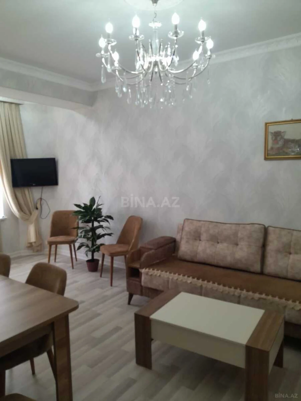 Kirayə verilir 2 otaqlı mənzil 60 m²