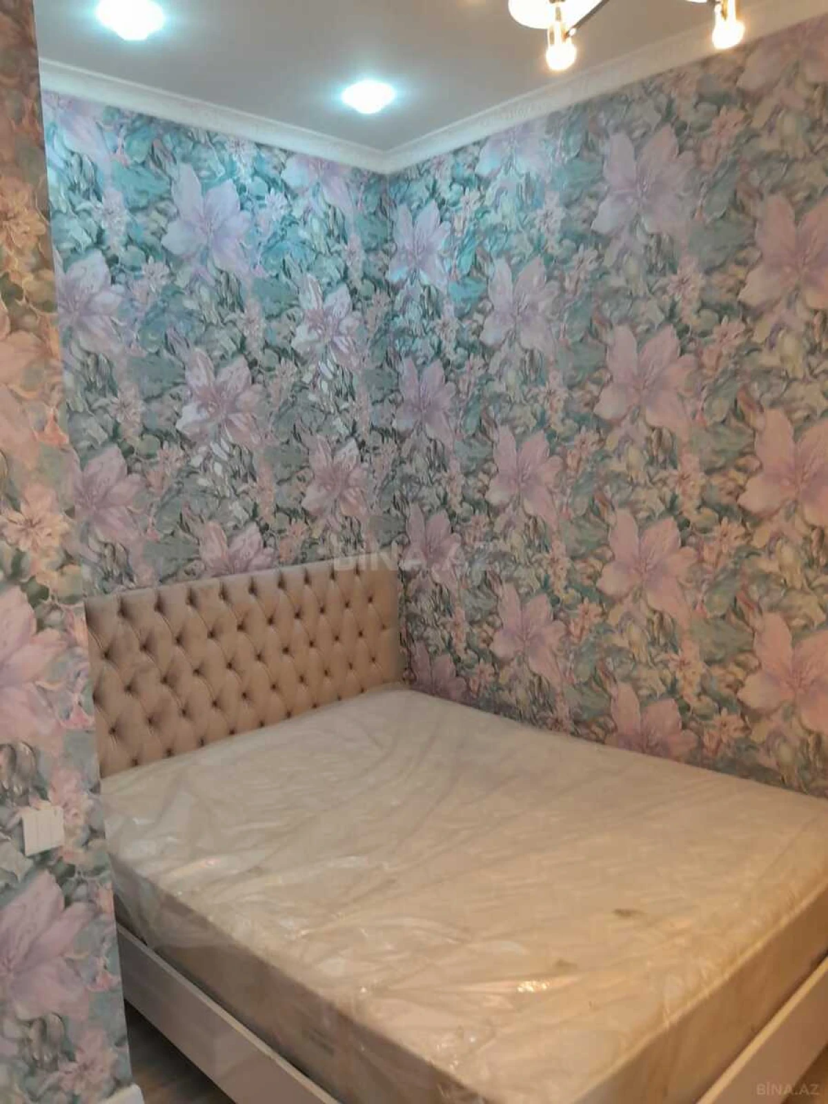 Kirayə verilir 2 otaqlı mənzil 60 m²
