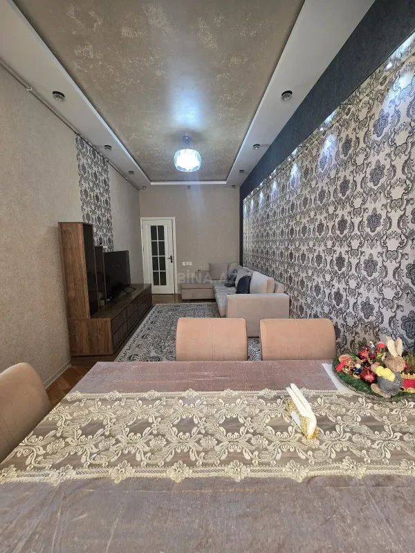 Satılır 2 otaqlı mənzil 66 m²