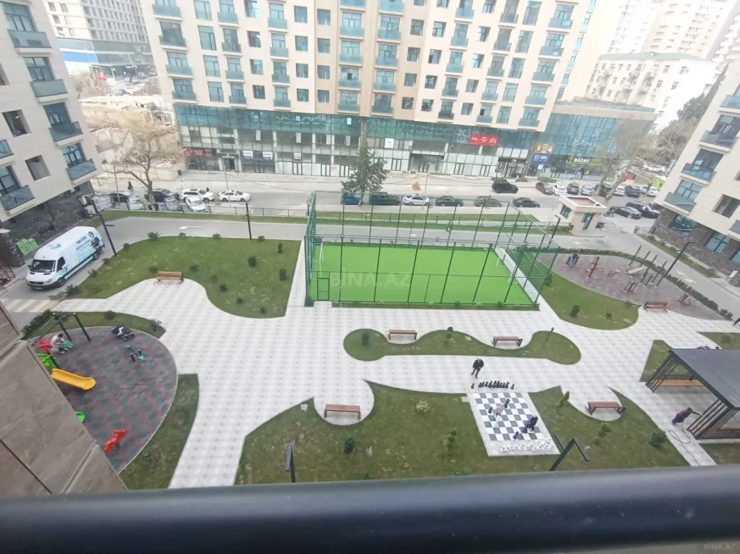 Satılır 2 otaqlı mənzil 81 m²