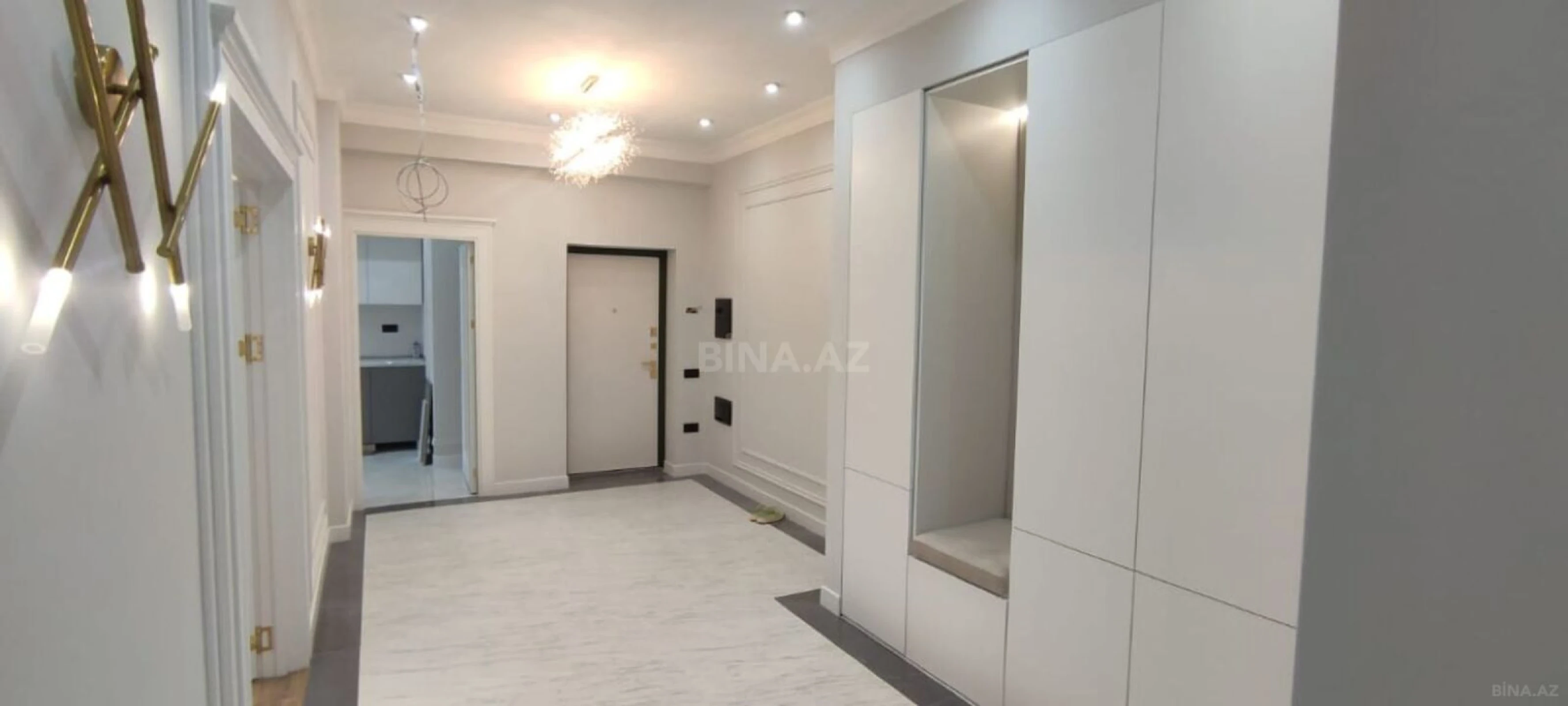 Kirayə verilir 4 otaqlı mənzil 180 m²