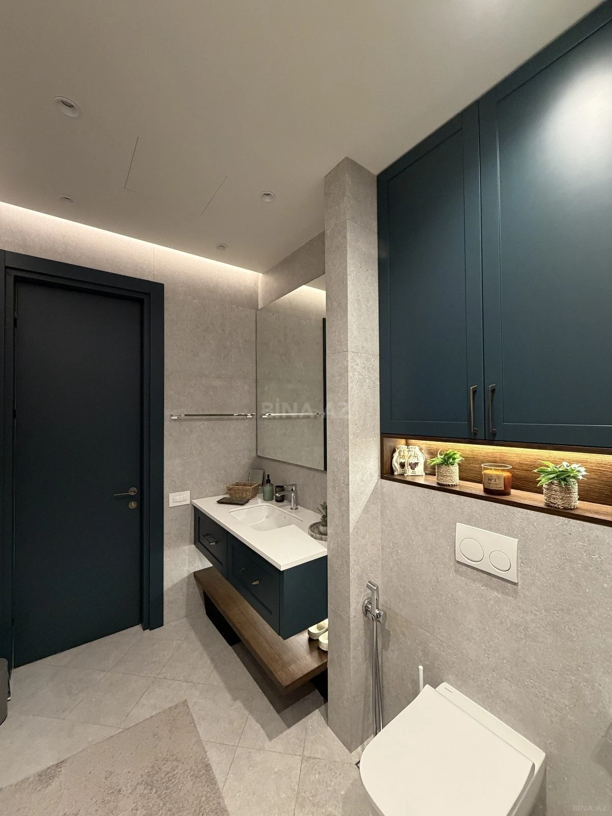 Satılır 2 otaqlı mənzil 75 m²