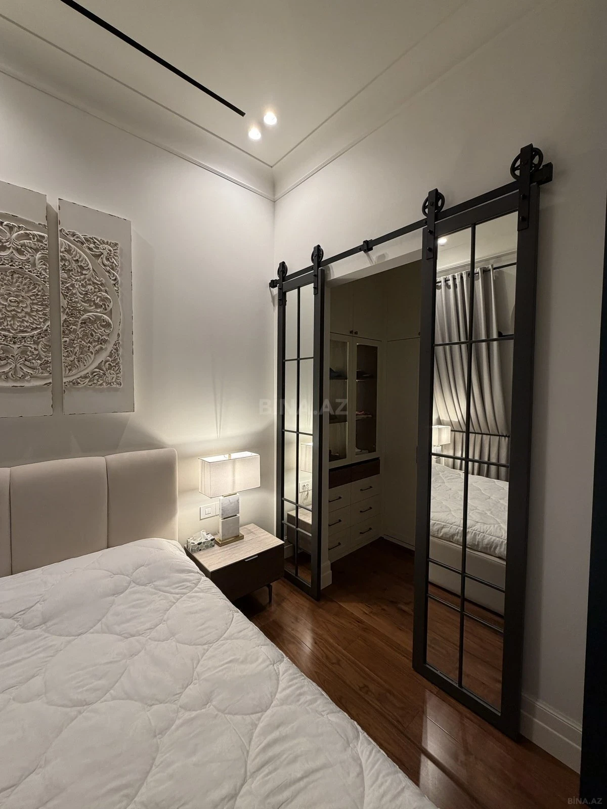 Satılır 2 otaqlı mənzil 75 m²