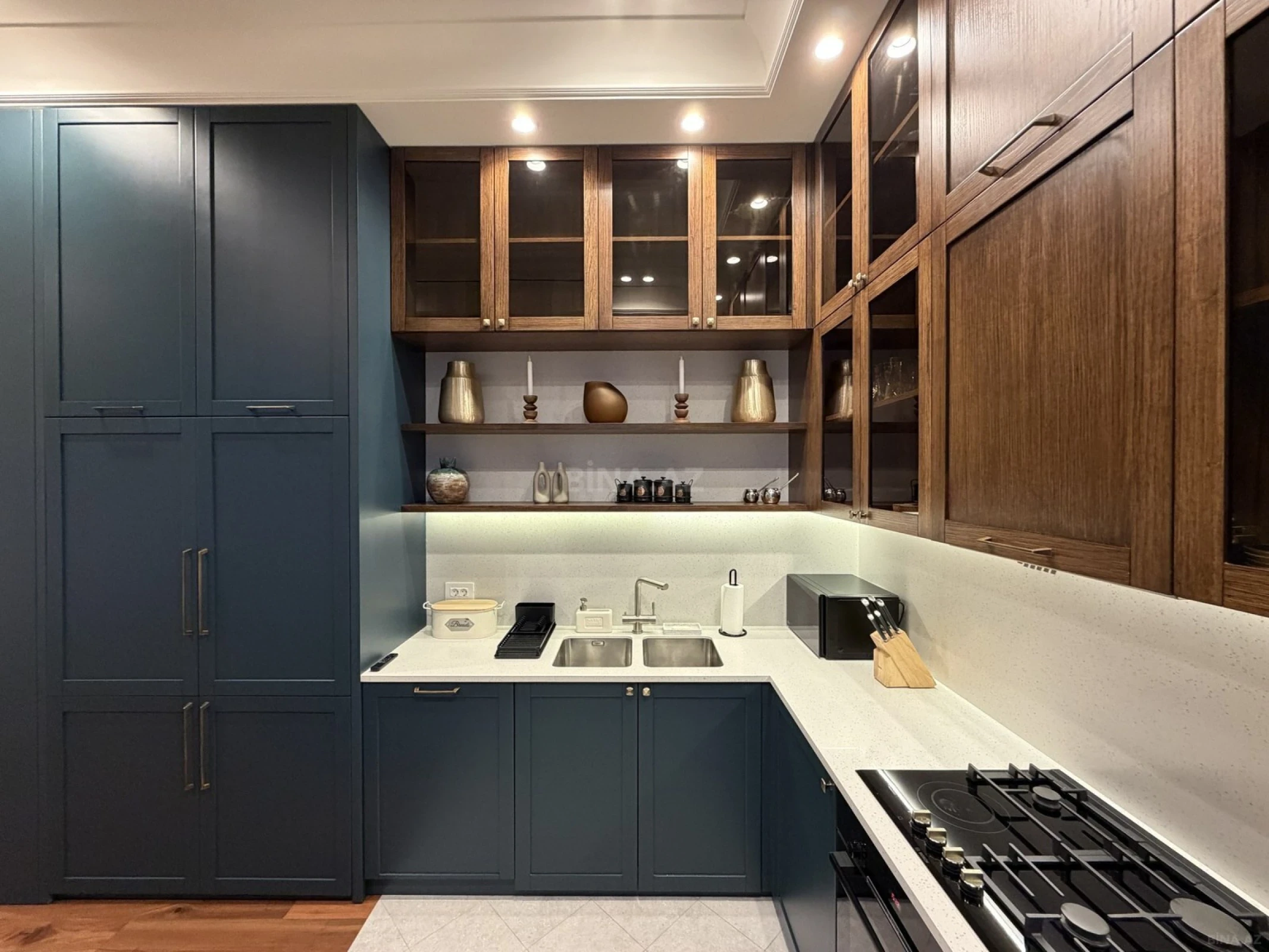 Satılır 2 otaqlı mənzil 75 m²