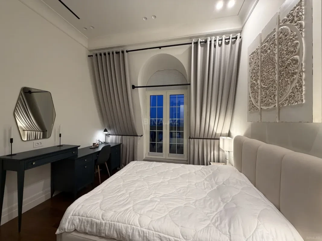 Satılır 2 otaqlı mənzil 75 m²