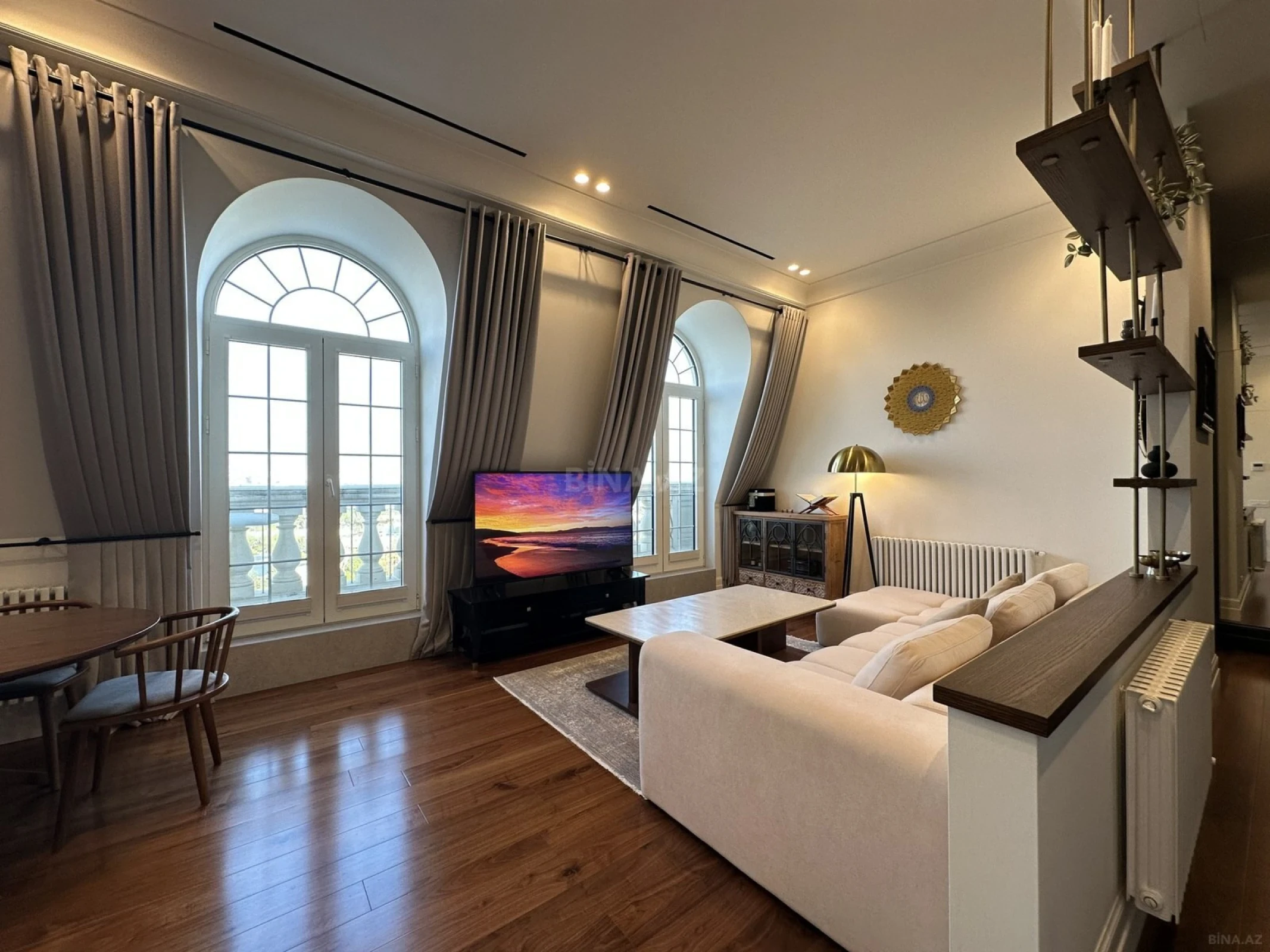 Satılır 2 otaqlı mənzil 75 m²