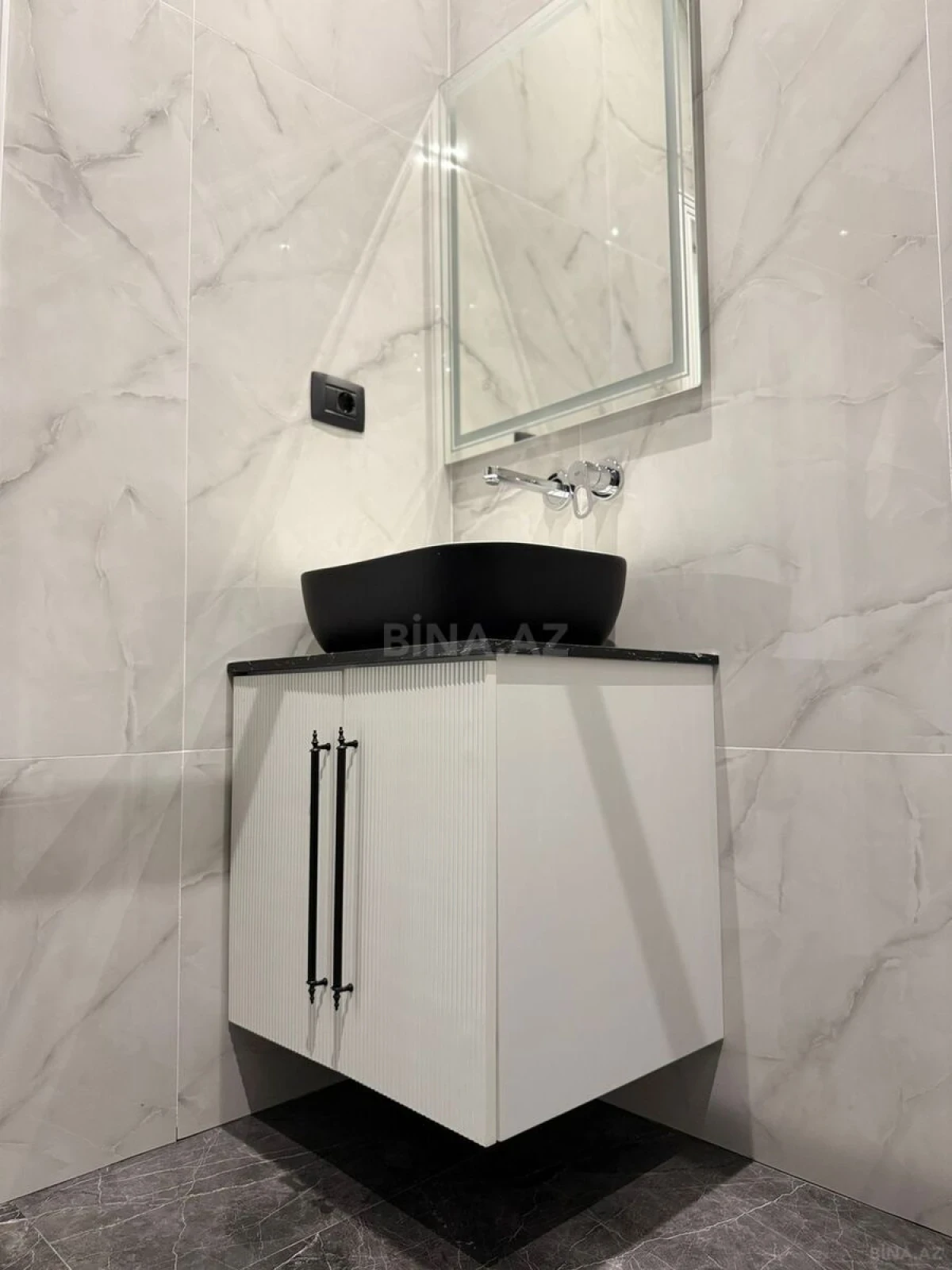 Kirayə verilir 1 otaqlı mənzil 60 m²