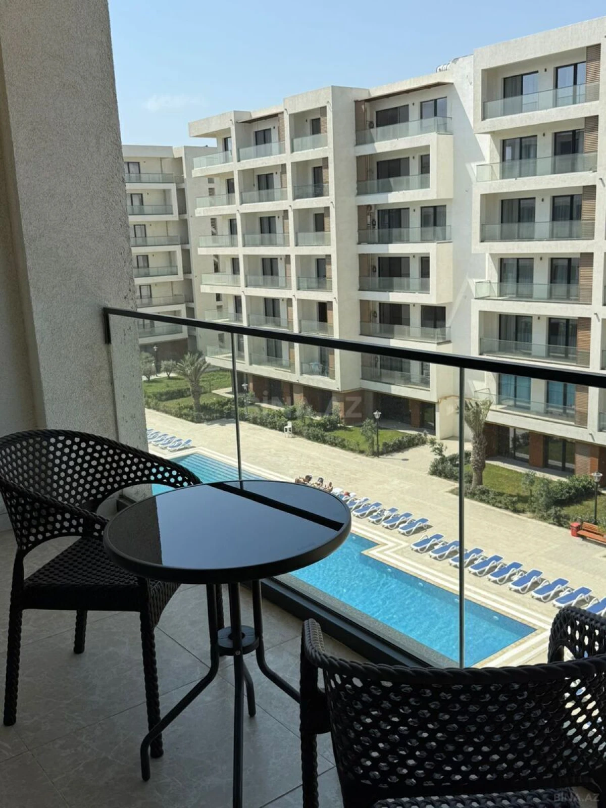 Kirayə verilir 1 otaqlı mənzil 60 m²