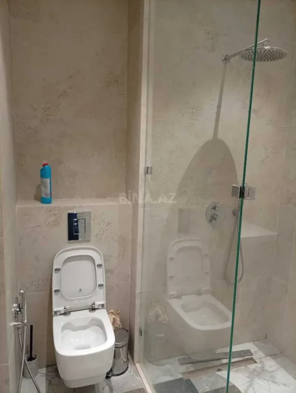 Kirayə verilir 2 otaqlı mənzil 66 m²