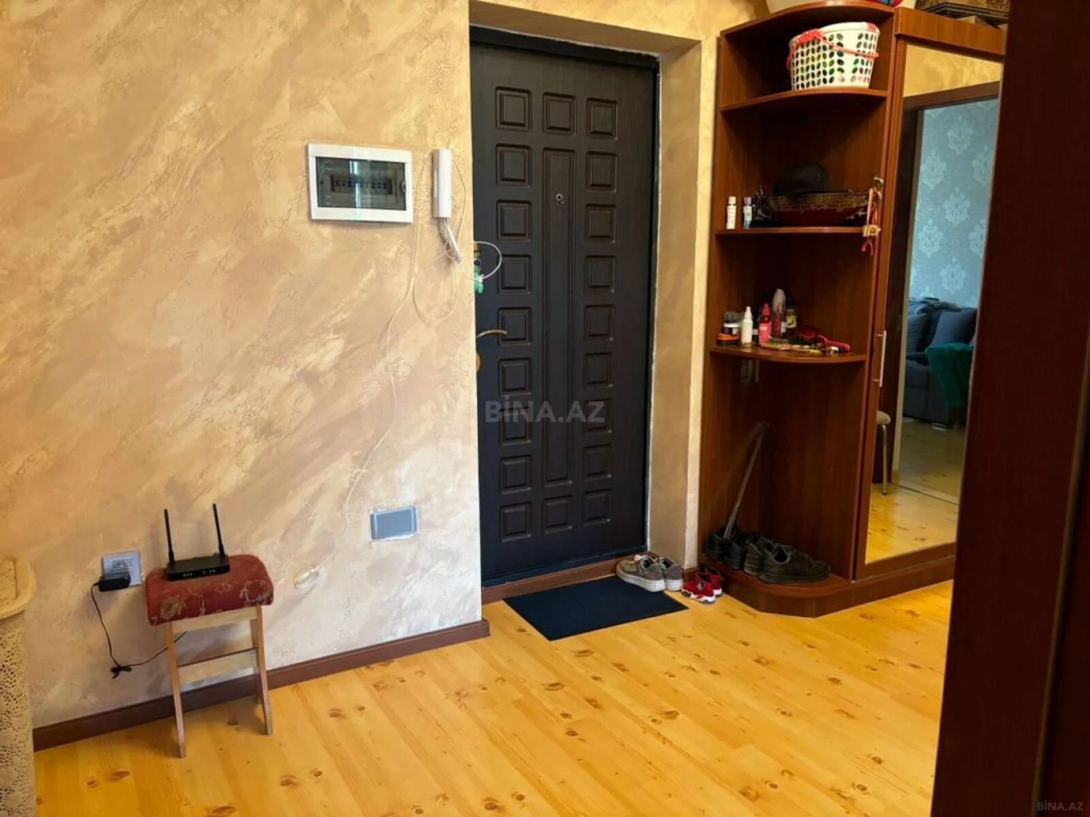 Kirayə verilir 2 otaqlı mənzil 70 m²