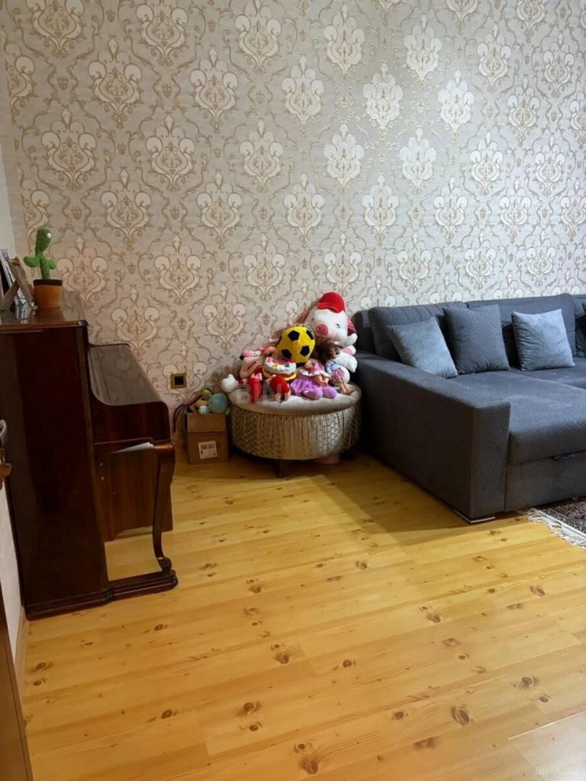 Kirayə verilir 2 otaqlı mənzil 70 m²