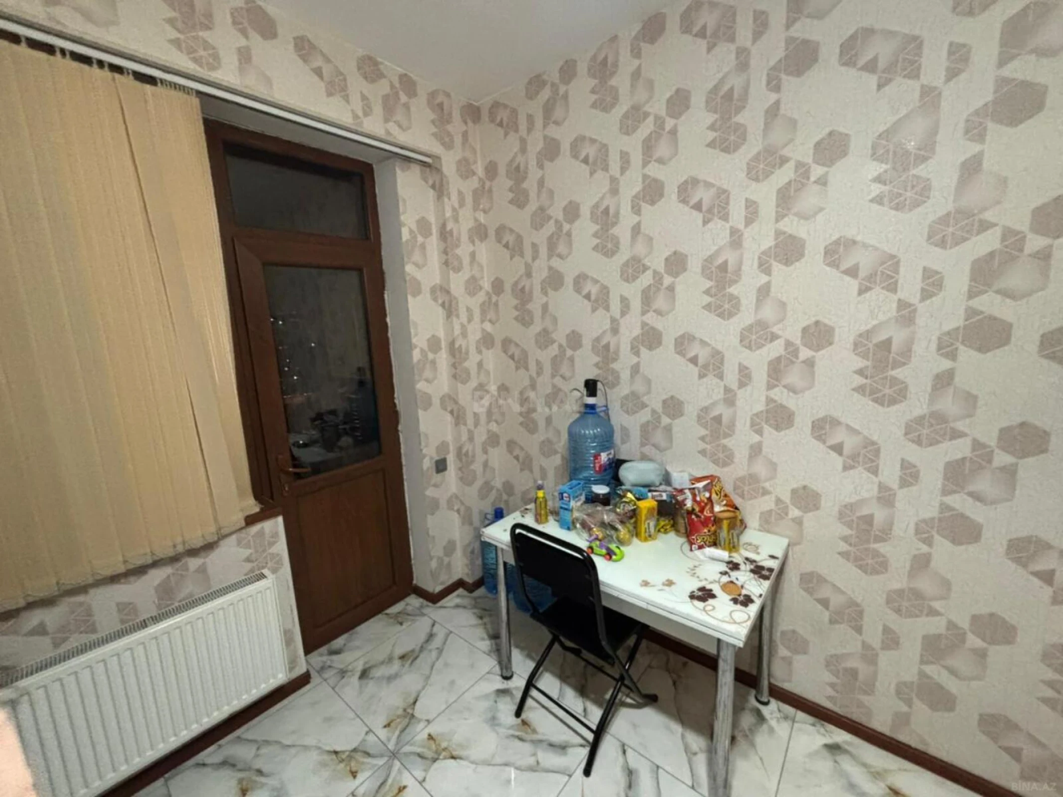 Kirayə verilir 2 otaqlı mənzil 70 m²
