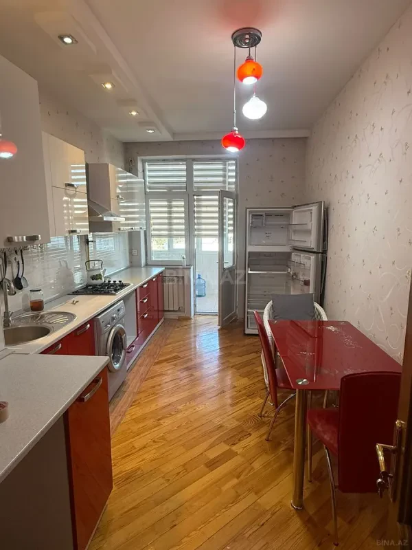 Kirayə verilir 3 otaqlı mənzil 90 m²