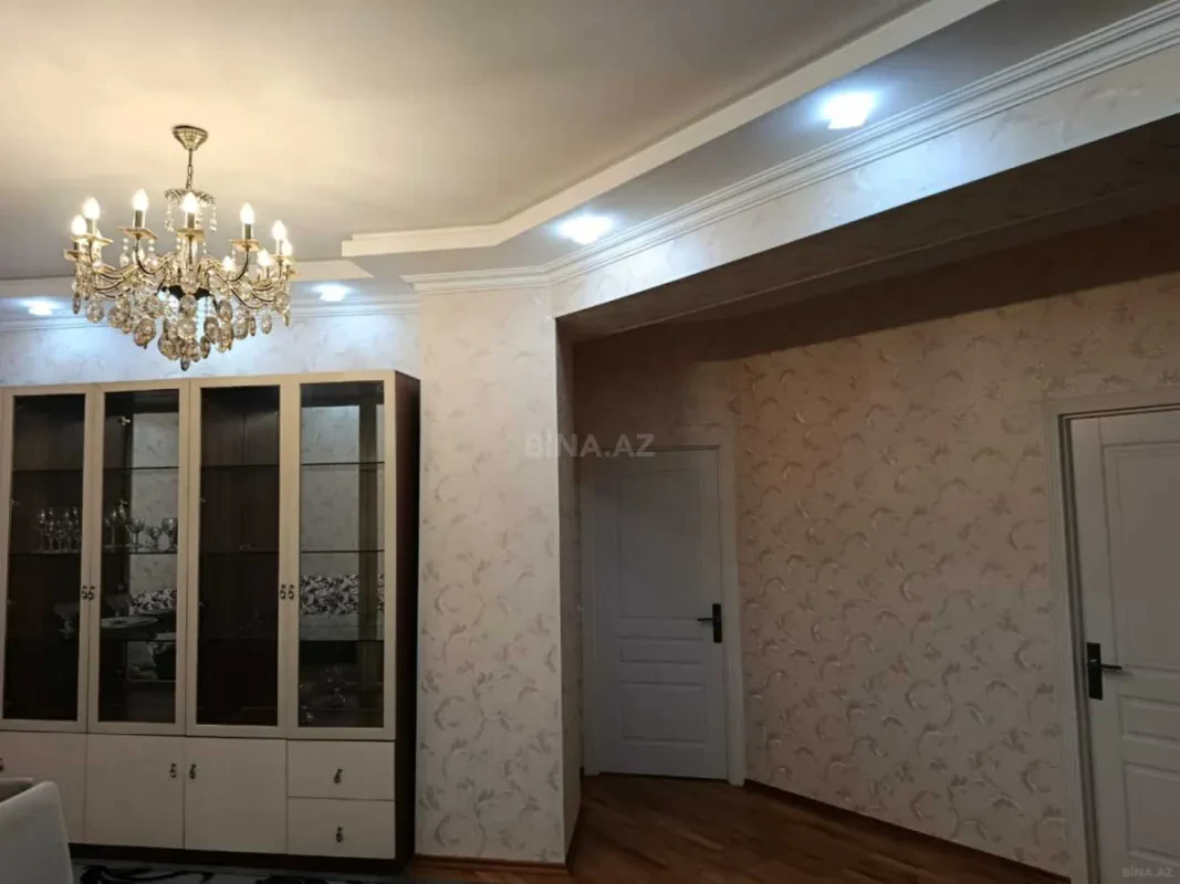 Kirayə verilir 3 otaqlı mənzil 110 m²