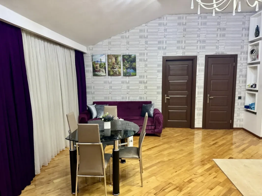 Kirayə verilir 3 otaqlı mənzil 90 m²