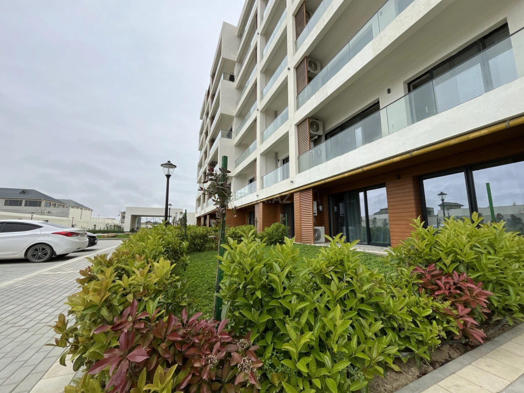 Satılır 1 otaqlı mənzil 58 m²