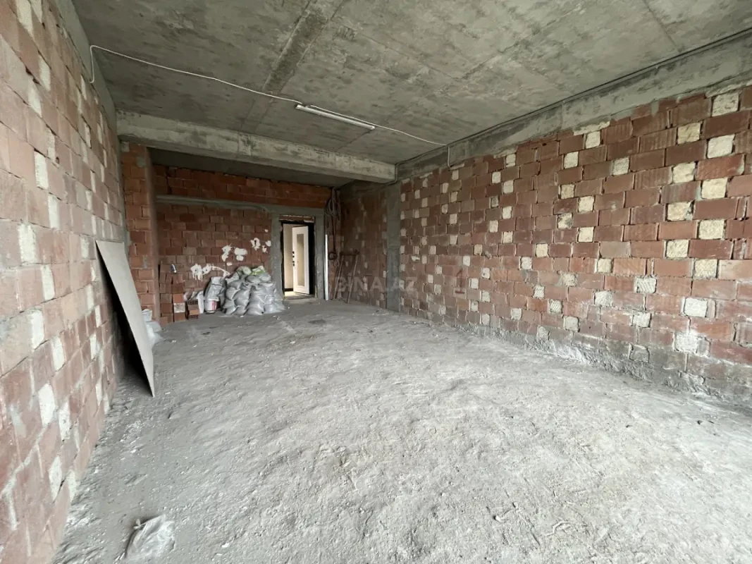Satılır 1 otaqlı mənzil 58 m²