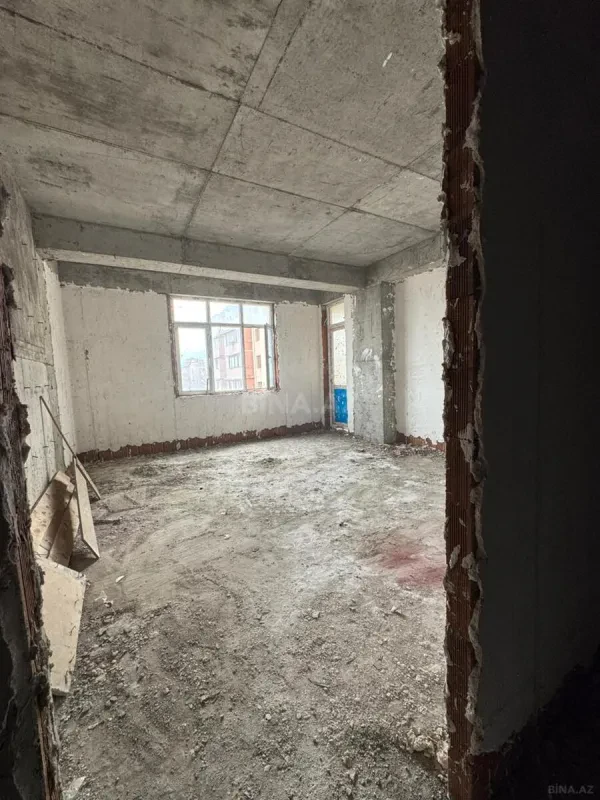 Satılır 2 otaqlı mənzil 110 m²