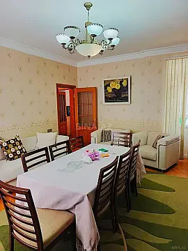 Satılır 3 otaqlı mənzil 115 m²