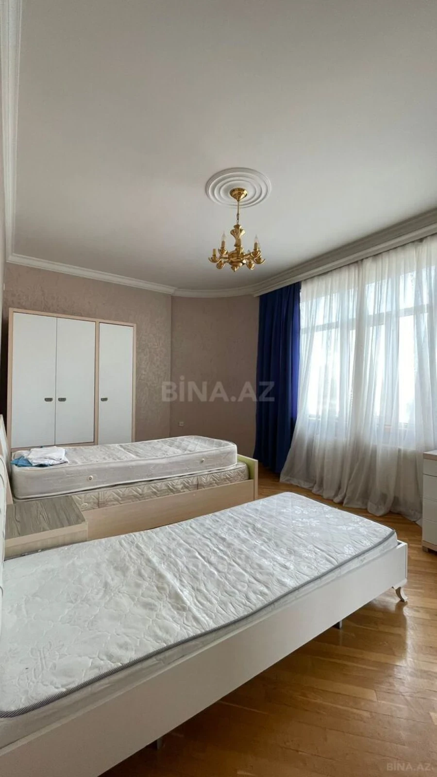 Kirayə verilir 3 otaqlı mənzil 130 m²