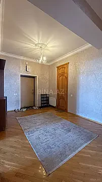 Kirayə verilir 3 otaqlı mənzil 130 m²