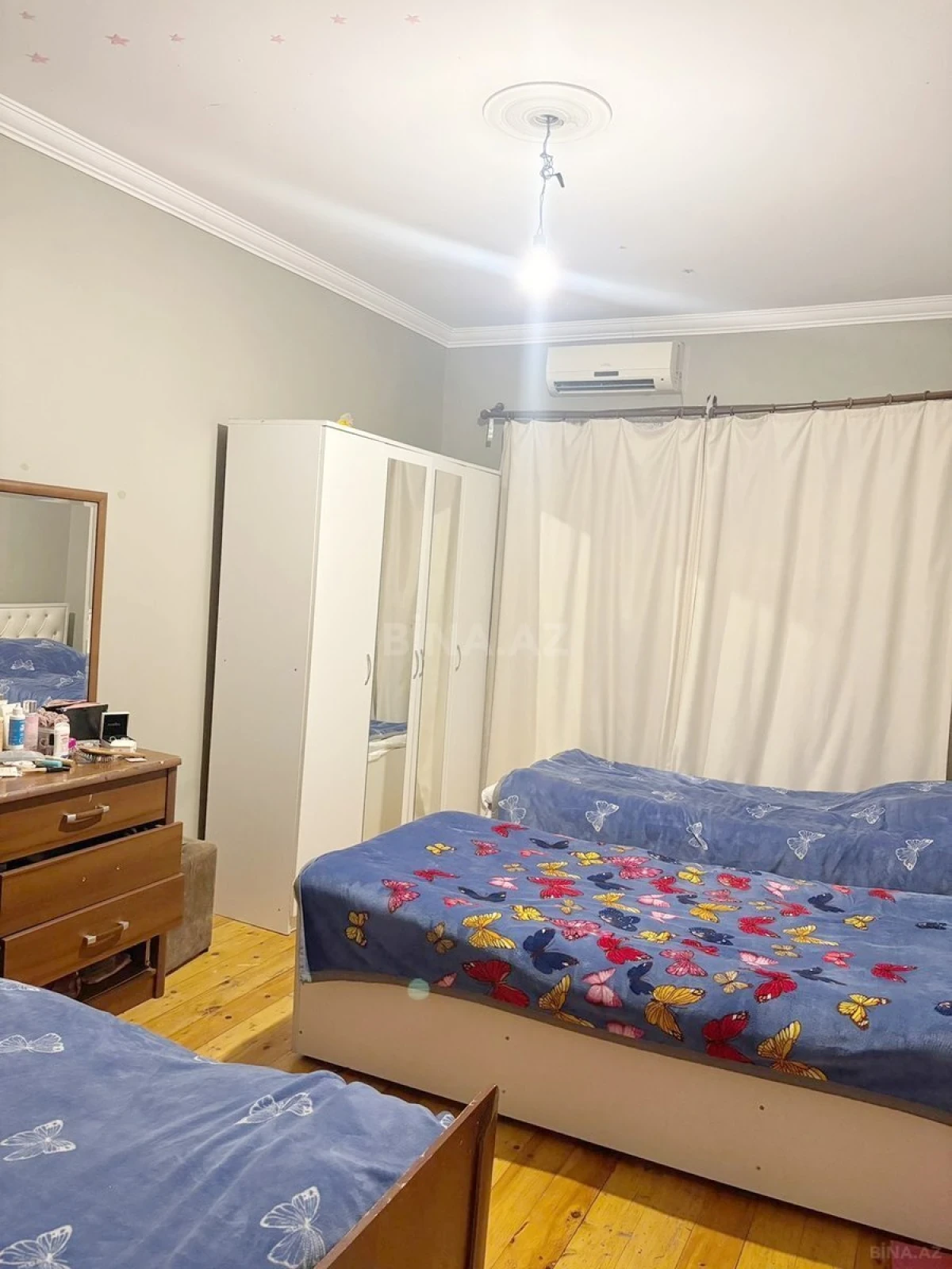 Satılır 4 otaqlı mənzil 110 m²