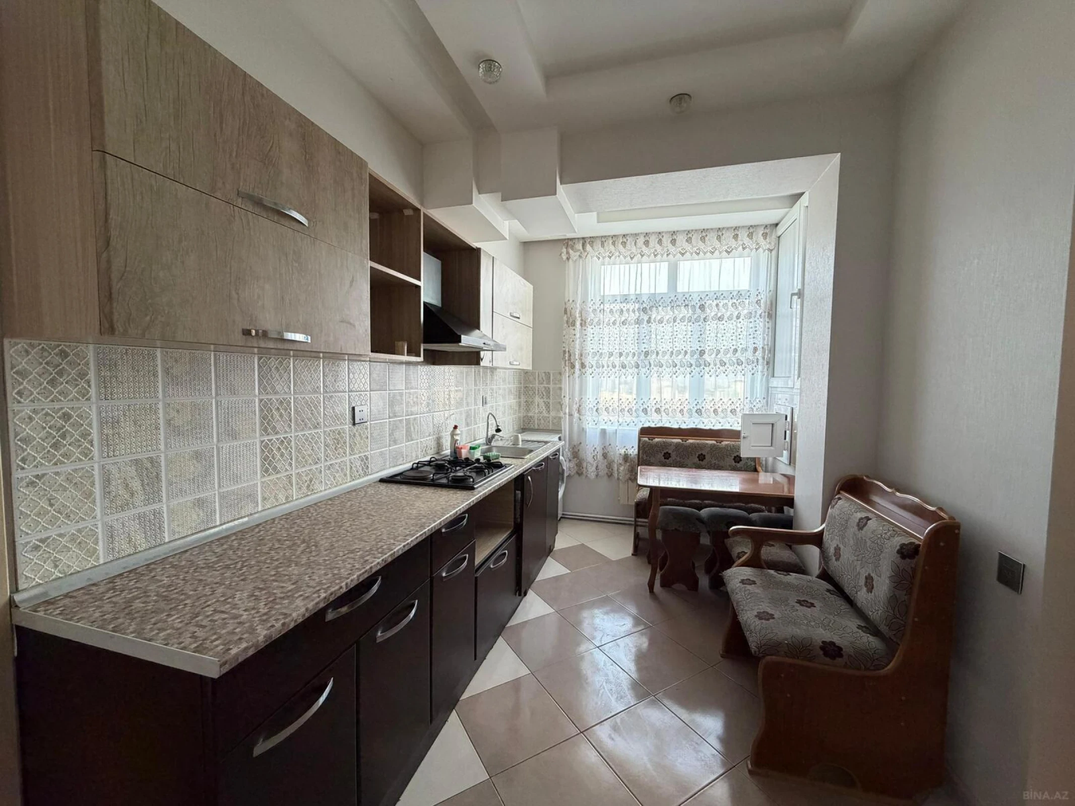 Satılır 3 otaqlı mənzil 130 m²