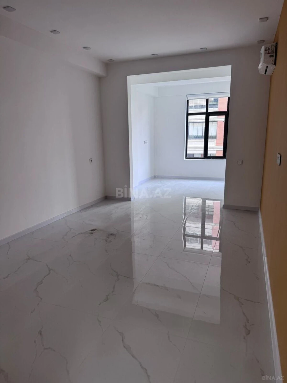 Kirayə verilir 3 otaqlı ofis 115 m²