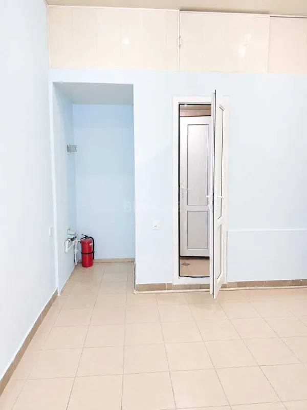 Satılır obyekt 40 m²