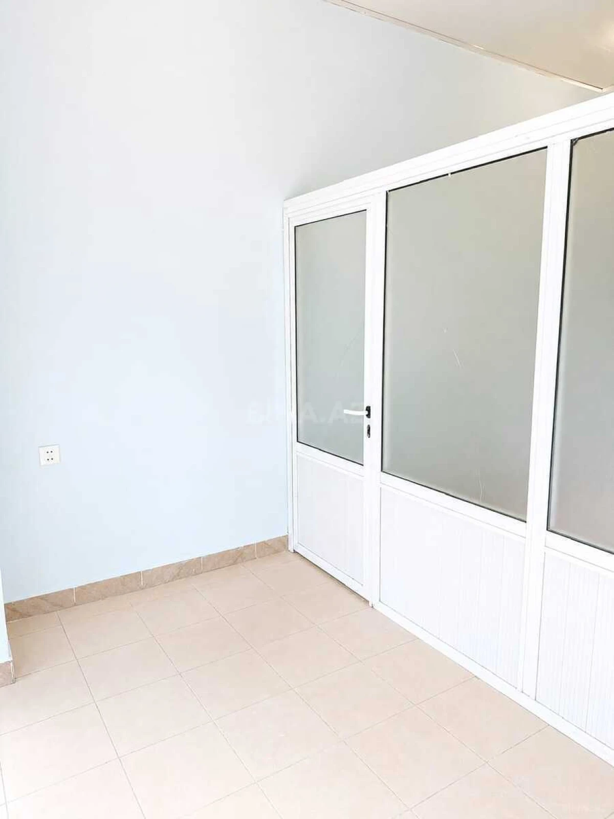 Satılır obyekt 40 m²