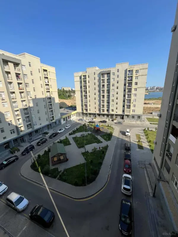 Satılır 2 otaqlı mənzil 70 m²