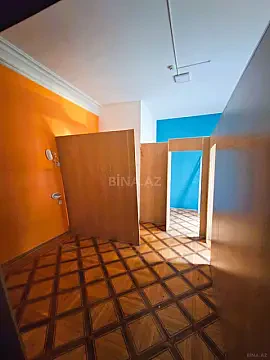 Kirayə verilir 5 otaqlı ofis 250 m²