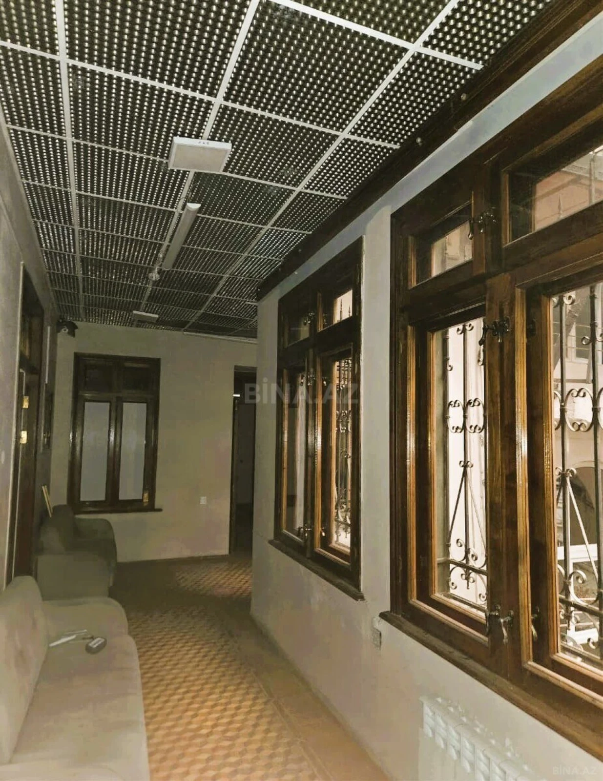 Kirayə verilir 5 otaqlı ofis 250 m²