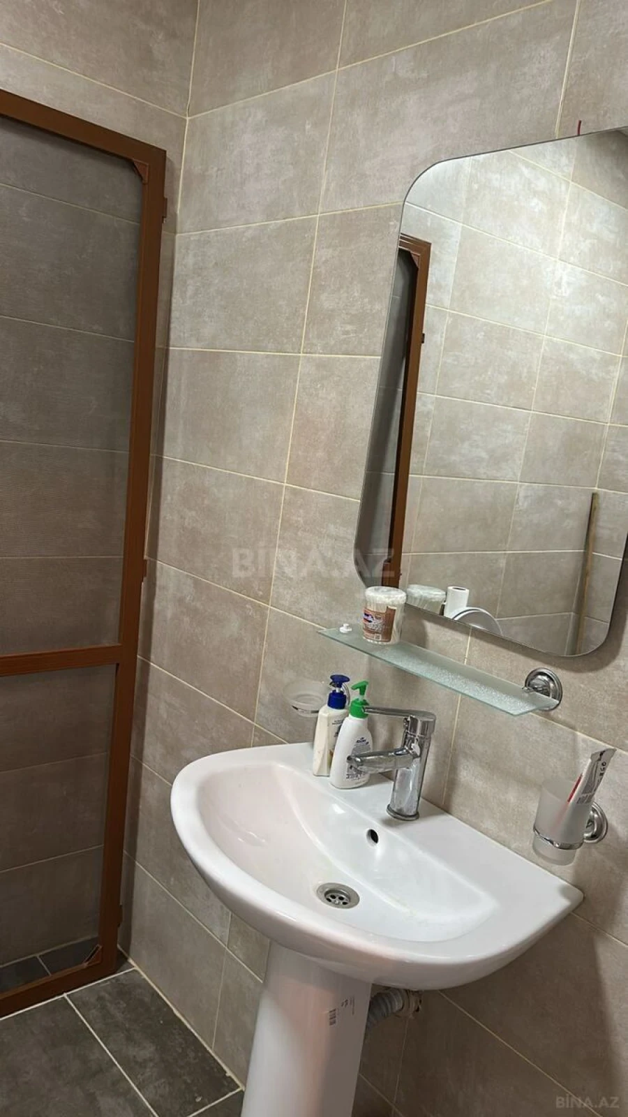 Kirayə verilir 2 otaqlı mənzil 50 m²