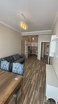 Kirayə verilir 2 otaqlı mənzil 50 m²