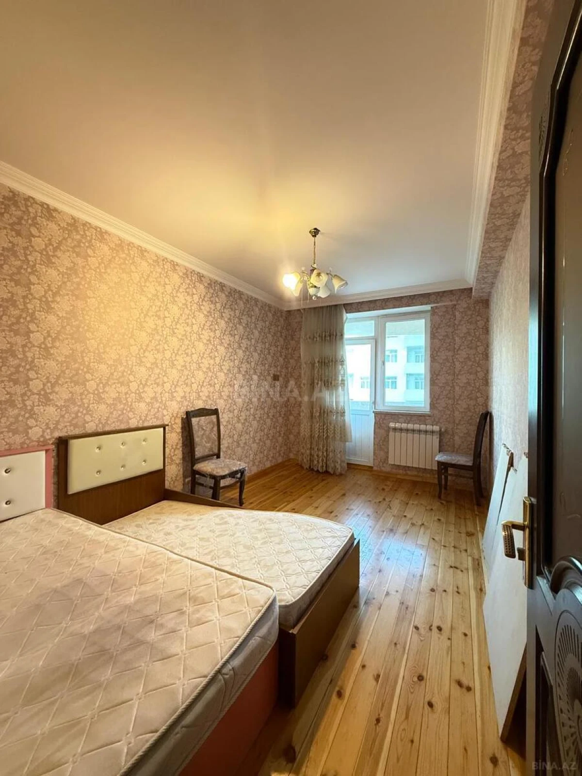 Satılır 3 otaqlı mənzil 120 m²