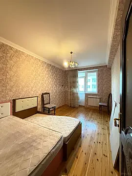 Satılır 3 otaqlı mənzil 120 m²