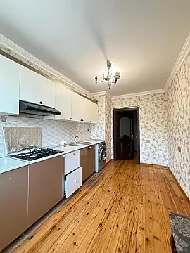 Satılır 3 otaqlı mənzil 120 m²