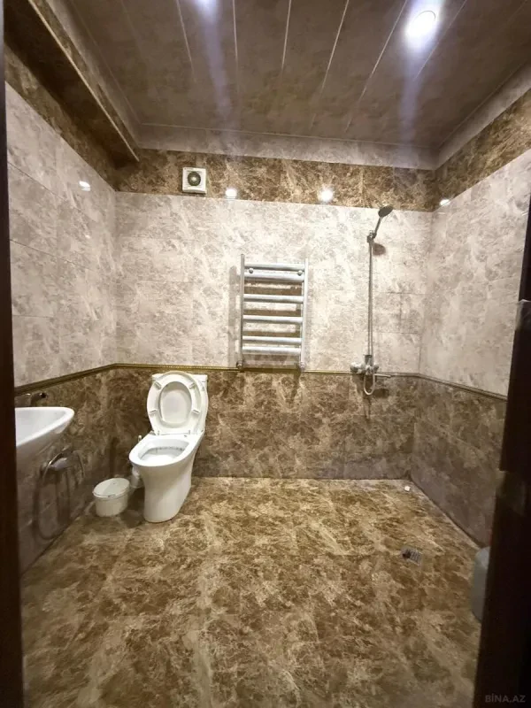 Satılır 3 otaqlı mənzil 120 m²