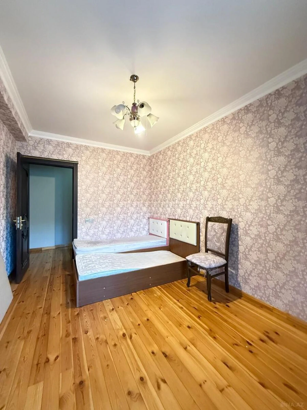 Satılır 3 otaqlı mənzil 120 m²