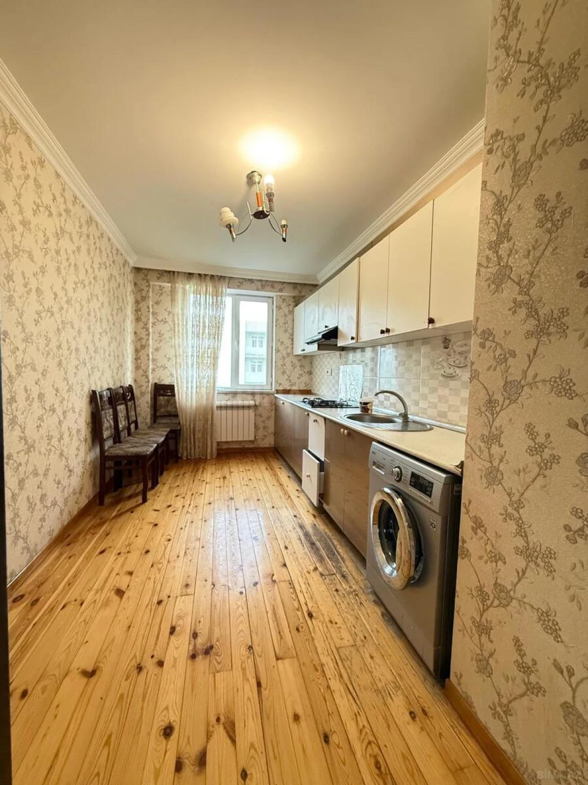 Satılır 3 otaqlı mənzil 120 m²