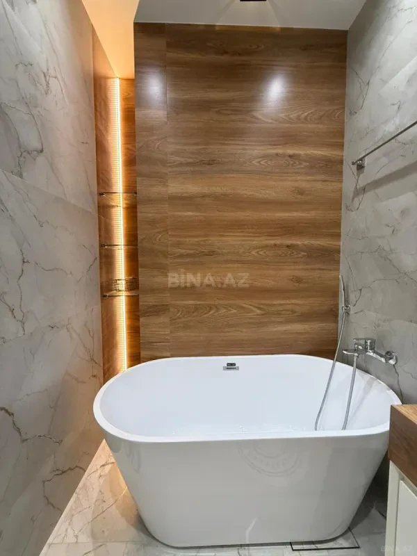 Satılır 2 otaqlı mənzil 67 m²